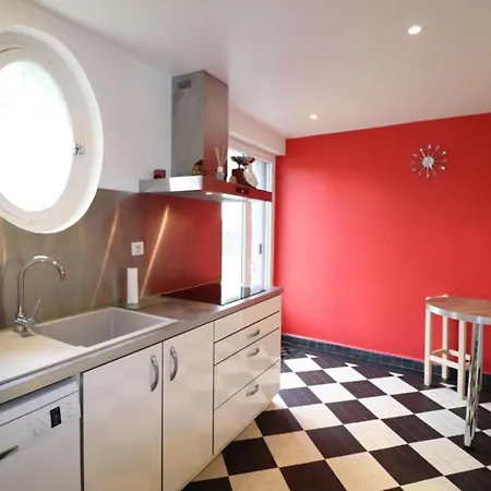 בית נופש Maison De Caractere A Mauriac - 6 Pers, 3 Ch, Terrasse, Grand Jardin, Animaux Acceptes - Fr-1-742-504