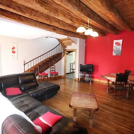 Maison De Caractere A Mauriac - 6 Pers, 3 Ch, Terrasse, Grand Jardin, Animaux Acceptes - Fr-1-742-504 Mauriac (Cantal)